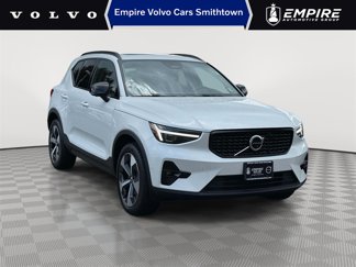 Certified 2023 Volvo XC40 B5 Ultimate w/ Climate Package image 1