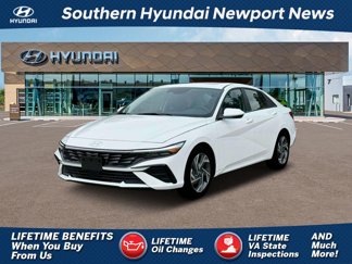 New 2025 Hyundai Elantra SEL image 1