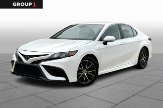 Used 2023 Toyota Camry SE image 1