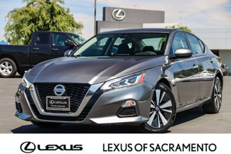 Used 2021 Nissan Altima 2.5 SV image 1