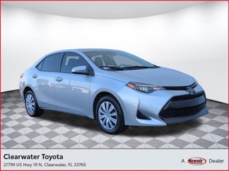 Used 2017 Toyota Corolla LE image 1