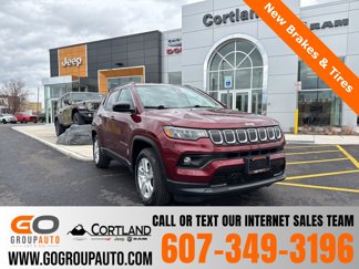 Used 2022 Jeep Compass Latitude w/ Convenience Group image 1