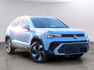 New 2025 Volkswagen Taos SE image 1