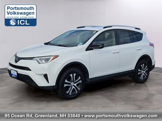 Used 2017 Toyota RAV4 LE image 1
