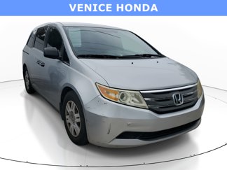 Used 2011 Honda Odyssey LX image 1