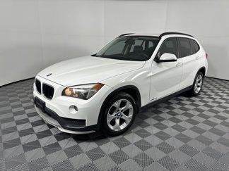 Used 2015 BMW X1 sDrive28i image 1