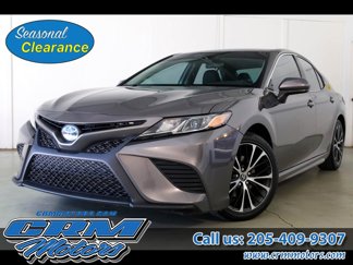 Used 2020 Toyota Camry SE image 1