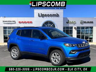 New 2025 Jeep Compass Latitude image 1