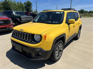 Used 2018 Jeep Renegade Latitude w/ Cold Weather Group image 1