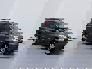 Used 2004 Toyota Sienna LE image 1