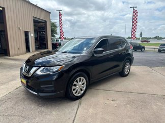 Used 2017 Nissan Rogue S image 1