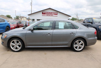 Used 2014 Volkswagen Passat 1.8T SE image 1