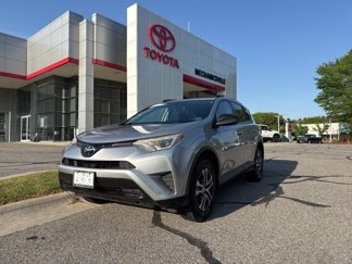 Used 2017 Toyota RAV4 LE image 1