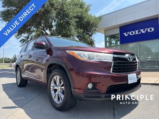 Used 2014 Toyota Highlander LE image 1