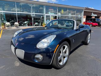Used 2008 Pontiac Solstice Convertible w/ Preferred Package image 1