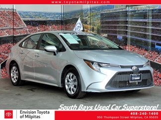 Certified 2022 Toyota Corolla LE image 1
