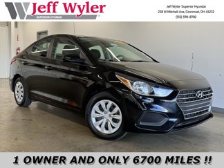 Certified 2022 Hyundai Accent SE image 1