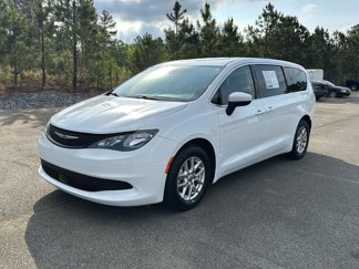 Used 2023 Chrysler Voyager LX image 1