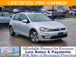Used 2016 Volkswagen e-Golf SE w/ DC Fast Charging Package image 1