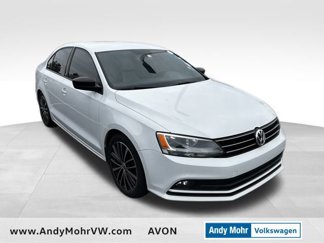 Used 2016 Volkswagen Jetta Sport image 1
