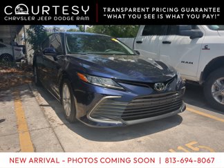Used 2022 Toyota Camry LE image 1