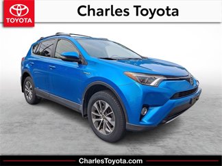 Used 2018 Toyota RAV4 XLE image 1