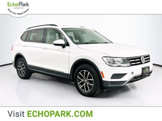 Used 2018 Volkswagen Tiguan SE w/ Panoramic Sunroof Package image 1