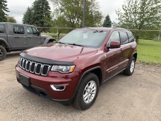 Used 2018 Jeep Grand Cherokee Laredo image 1
