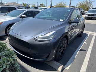 Used 2020 Tesla Model Y Long Range image 1