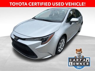 Certified 2022 Toyota Corolla LE image 1