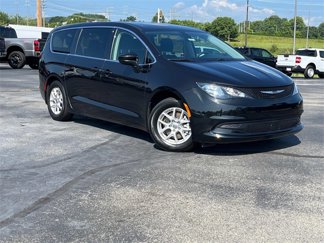 Used 2022 Chrysler Voyager LX image 1