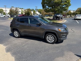 Used 2019 Jeep Compass Sport w/ Tech Group image 1