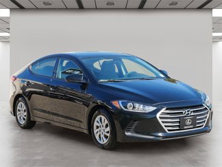 Used 2017 Hyundai Elantra SE video 1