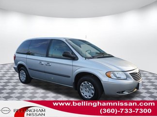 Used 2002 Chrysler Voyager LX image 1
