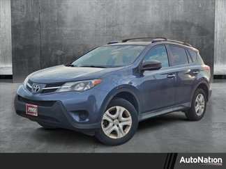 Used 2014 Toyota RAV4 LE image 1