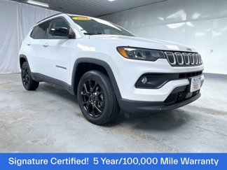 Used 2022 Jeep Compass Latitude image 1
