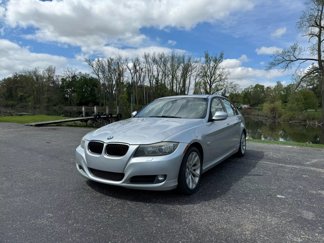 Used 2011 BMW 328i xDrive Sedan image 1