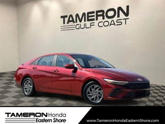 Used 2024 Hyundai Elantra SEL image 1