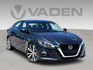 Used 2020 Nissan Altima 2.0 Platinum image 1
