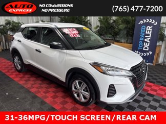 Used 2021 Nissan Kicks S image 1