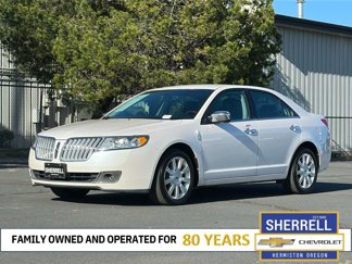 Used 2010 Lincoln MKZ image 1