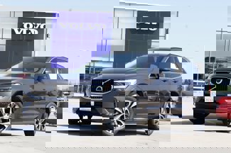 Certified 2022 Volvo XC60 B5 Momentum w/ Protection Package Premier image 1