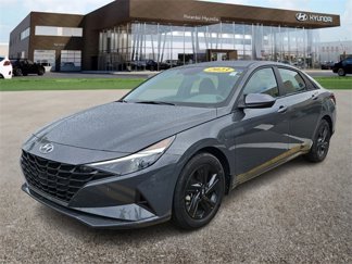 Certified 2023 Hyundai Elantra SEL image 1