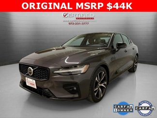 Used 2025 Volvo S60 B5 Core image 1