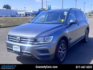 Used 2020 Volkswagen Tiguan SE image 1