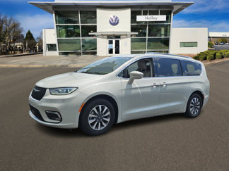 Used 2021 Chrysler Pacifica Touring-L image 1