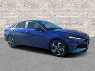 Used 2023 Hyundai Elantra Limited image 1