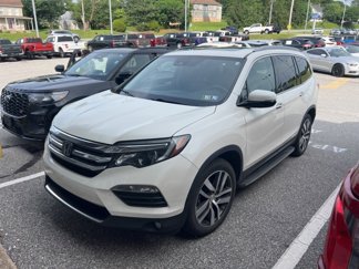 Used 2017 Honda Pilot Elite image 1