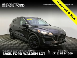 Used 2021 Ford Escape SE image 1