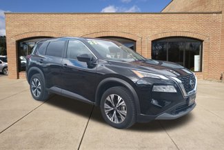 Used 2023 Nissan Rogue SV image 1